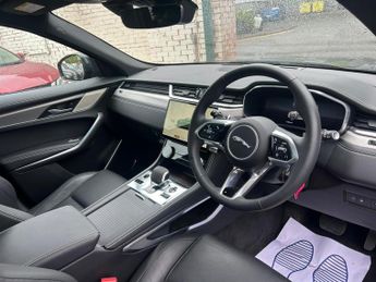 Jaguar F-PACE 2.0 P400e 19.3kWh R-Dynamic S Auto AWD Euro 6 (s/s) 5dr