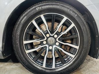 Volvo V40 1.5 T2 GPF Momentum Auto Euro 6 (s/s) 5dr
