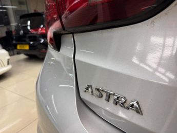 Vauxhall Astra 1.6 CDTi BlueInjection Elite Nav Euro 6 (s/s) 5dr