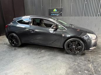 Vauxhall Astra GTC 2.0 CDTi SRi Euro 5 (s/s) 3dr