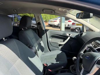 Ford Fiesta 1.4 TDCi DPF Titanium 5dr