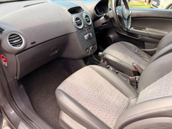 Vauxhall Corsa 1.4 16V SE Auto Euro 5 5dr