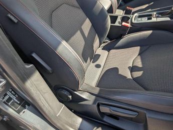 SEAT Leon 2.0 TDI FR Technology DSG Euro 6 (s/s) 5dr
