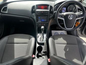 Vauxhall Astra 2.0 CDTi SE Auto Euro 5 5dr