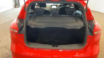 Ford Focus 1.0T EcoBoost ST-Line Auto Euro 6 (s/s) 5dr