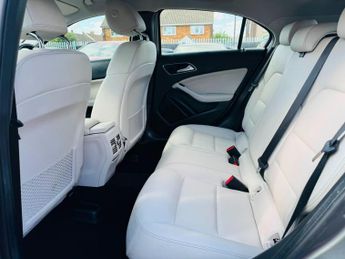 Mercedes-Benz A Class 1.5 A180d Sport (Executive) 7G-DCT Euro 6 (s/s) 5dr