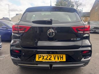 MG MG ZS 51.1kWh Trophy Auto 5dr