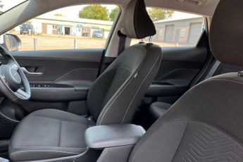 Hyundai Kona 160kW Advance 65kWh 5dr Auto