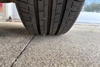 Toyota Yaris 1.5 VVT-h Icon E-CVT Euro 6 (s/s) 5dr