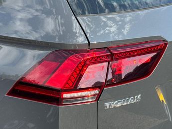 Volkswagen Tiguan 1.5 TSI EVO SEL DSG Euro 6 (s/s) 5dr