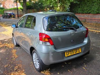 Toyota Yaris 1.33 Dual VVT-i SR Euro 4 (s/s) 5dr