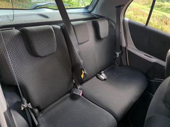 Toyota Yaris 1.33 Dual VVT-i SR Euro 4 (s/s) 5dr