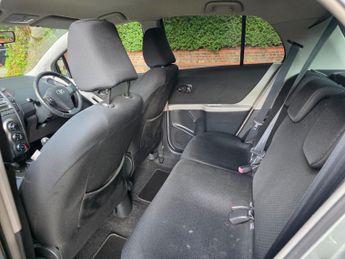 Toyota Yaris 1.33 Dual VVT-i SR Euro 4 (s/s) 5dr