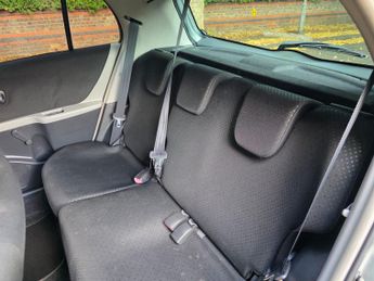 Toyota Yaris 1.33 Dual VVT-i SR Euro 4 (s/s) 5dr