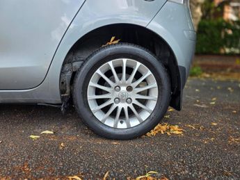 Toyota Yaris 1.33 Dual VVT-i SR Euro 4 (s/s) 5dr
