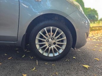 Toyota Yaris 1.33 Dual VVT-i SR Euro 4 (s/s) 5dr