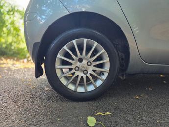Toyota Yaris 1.33 Dual VVT-i SR Euro 4 (s/s) 5dr