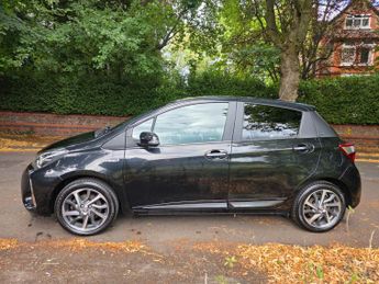 Toyota Yaris 1.5 VVT-h Y20 Bi-tone E-CVT Euro 6 (s/s) 5dr