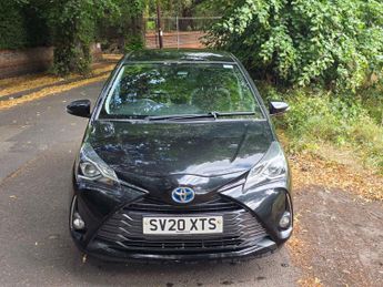 Toyota Yaris 1.5 VVT-h Y20 Bi-tone E-CVT Euro 6 (s/s) 5dr
