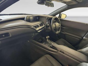 Lexus UX 2.0 250h SUV 5dr Petrol Hybrid E-CVT Euro 6 (s/s) (184 ps)