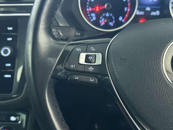 Volkswagen Tiguan 1.5 TSI EVO Match SUV 5dr Petrol DSG Euro 6 (s/s) (150 ps)