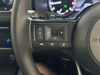 Nissan Qashqai 1.3 DIG-T MHEV Visia SUV 5dr Petrol Hybrid Manual Euro 6 (s/s) (