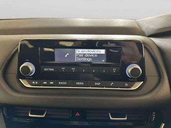 Nissan Qashqai 1.3 DIG-T MHEV Visia SUV 5dr Petrol Hybrid Manual Euro 6 (s/s) (