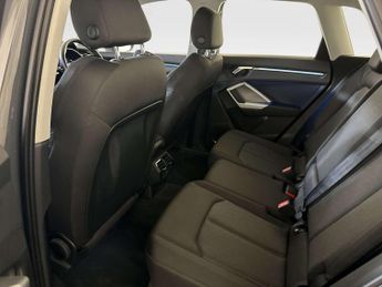 Audi Q3 2.0 TFSI 40 Sport SUV 5dr Petrol S Tronic quattro Euro 6 (s/s) (
