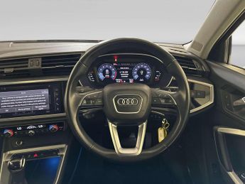 Audi Q3 2.0 TFSI 40 Sport SUV 5dr Petrol S Tronic quattro Euro 6 (s/s) (