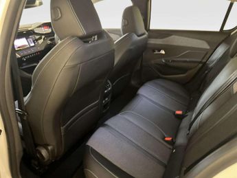 Peugeot 308 1.2 PureTech Allure Hatchback 5dr Petrol EAT Euro 6 (s/s) (130 p