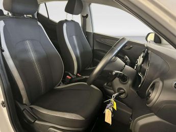 Hyundai i10 1.0 Advance Hatchback 5dr Petrol Auto Euro 6 (s/s) (63 ps)
