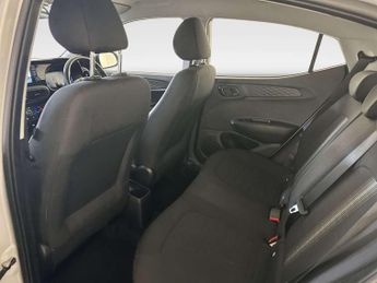 Hyundai i10 1.0 Advance Hatchback 5dr Petrol Auto Euro 6 (s/s) (63 ps)