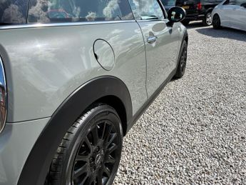 MINI Hatch 1.5 Cooper D Auto Euro 6 (s/s) 3dr