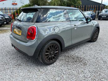 MINI Hatch 1.5 Cooper D Auto Euro 6 (s/s) 3dr