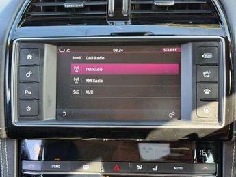 Jaguar F-PACE 2.0 D180 R-Sport Auto AWD Euro 6 (s/s) 5dr