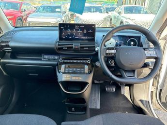 Hyundai INSTER Long Range 49kWh 02 5dr Automatic