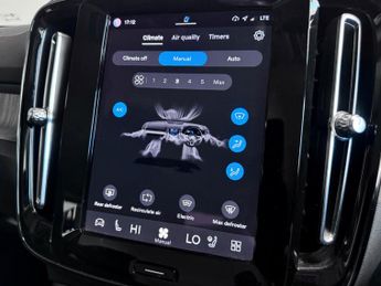 Volvo XC40 Plus B4 (197 hp) Auto