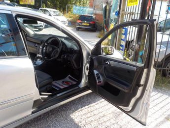 Mercedes-Benz C Class 1.8 C180 Kompressor Avantgarde SE 4dr