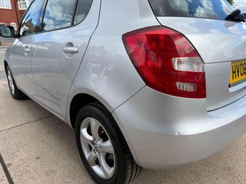 Skoda Fabia 1.6 16V 2 Tiptronic 5dr