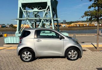 Toyota iQ iQ 1.0 VVT-i 2 Multidrive Euro 4 3dr