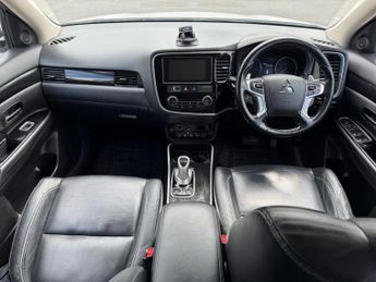 Mitsubishi Outlander 2.0h 12kWh 4hs CVT 4WD Euro 6 (s/s) 5dr