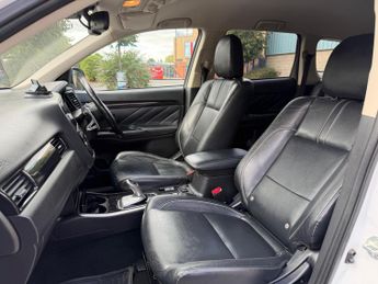 Mitsubishi Outlander 2.0h 12kWh 4hs CVT 4WD Euro 6 (s/s) 5dr