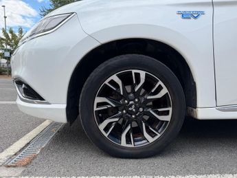 Mitsubishi Outlander 2.0h 12kWh 4hs CVT 4WD Euro 6 (s/s) 5dr