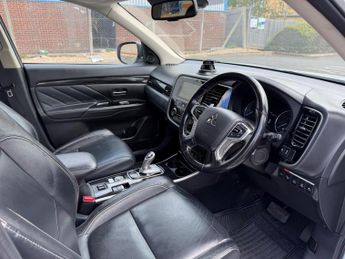 Mitsubishi Outlander 2.0h 12kWh 4hs CVT 4WD Euro 6 (s/s) 5dr