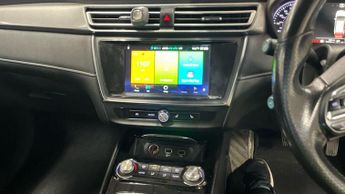 MG MG5 61.1kWh Exclusive Long Range Auto 5dr