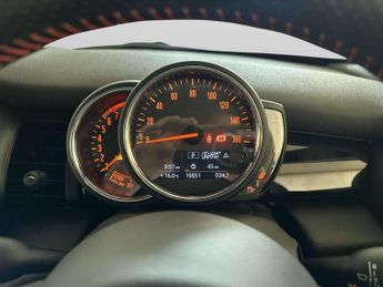 MINI Hatch 1.5 Cooper Sport Hatchback 3dr Petrol Steptronic Euro 6 (s/s) (1