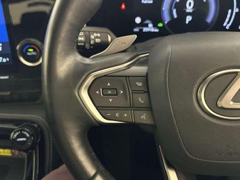 Lexus NX 2.5 350h SUV 5dr Petrol Hybrid E-CVT 4WD Euro 6 (s/s) (245 ps)