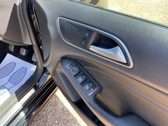 Mercedes-Benz B Class 1.8 B180 CDI BlueEfficiency Sport Euro 5 (s/s) 5dr