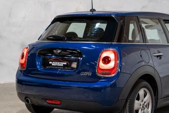 MINI Hatch 1.5 Cooper Auto Euro 6 (s/s) 5dr