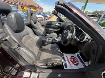 Nissan 370 Z 3.7 V6 GT Convertible 2dr Petrol Auto Euro 5 (328 ps)
